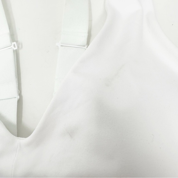 Fabletics All Day Everyday Bra ll - Picture 4 of 6